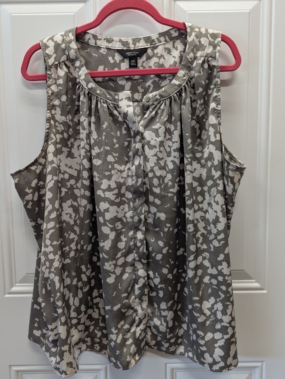 Vera Wang XXL Taupe Sleeveless Buttondown Top